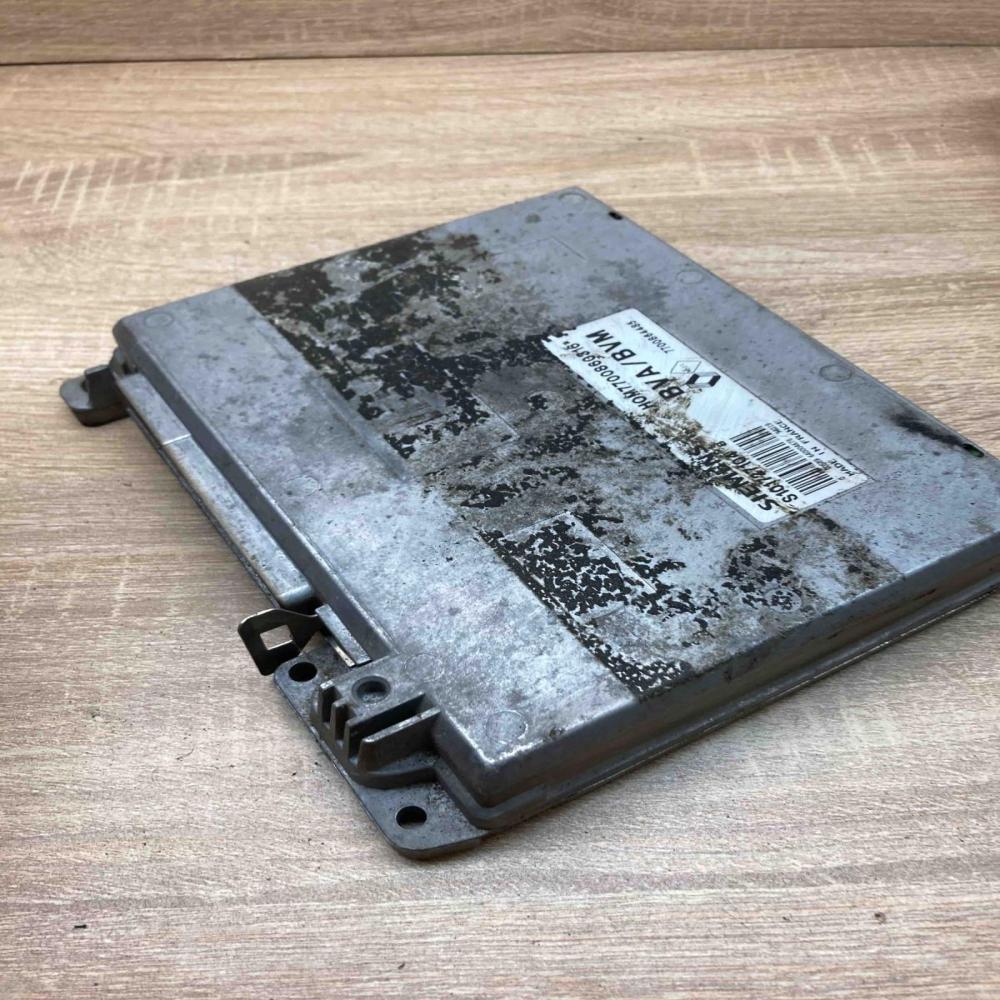 7700864485   Engine control unit/module ECU Renault Laguna I
