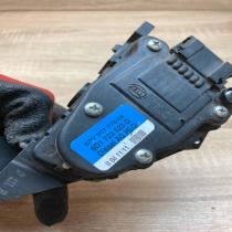 8D1723523G 6PV007770  Accelerator throttle pedal Audi A6 S6 C5 4B