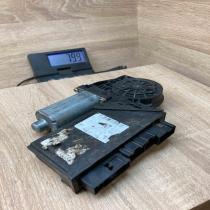 0130821765   Front door window regulator motor Volkswagen Touareg I