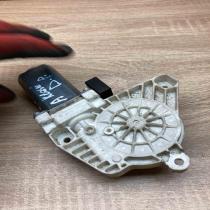 A1698201642 7746012901  Front door window regulator motor Mercedes-Benz A W169