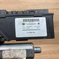 7L0959795   Rear door window regulator motor Volkswagen Touareg I