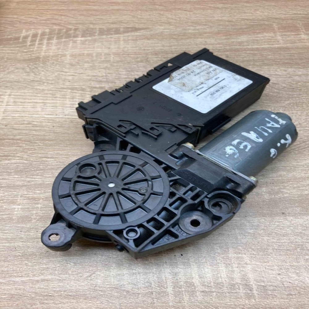 3D0959795C 7L0959703B  Rear door window regulator motor Volkswagen Touareg I