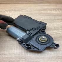 8E0959801A 5WK47009EBF  Rear door window regulator motor Audi A4 S4 B6 8E 8H