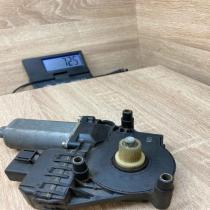0130821784 1703008041  Rear door window regulator motor Audi A6 S6 C4 4A