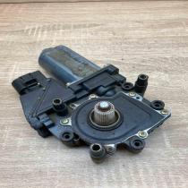 4D0959801E   Front door window regulator motor Audi A8 S8 D2 4D
