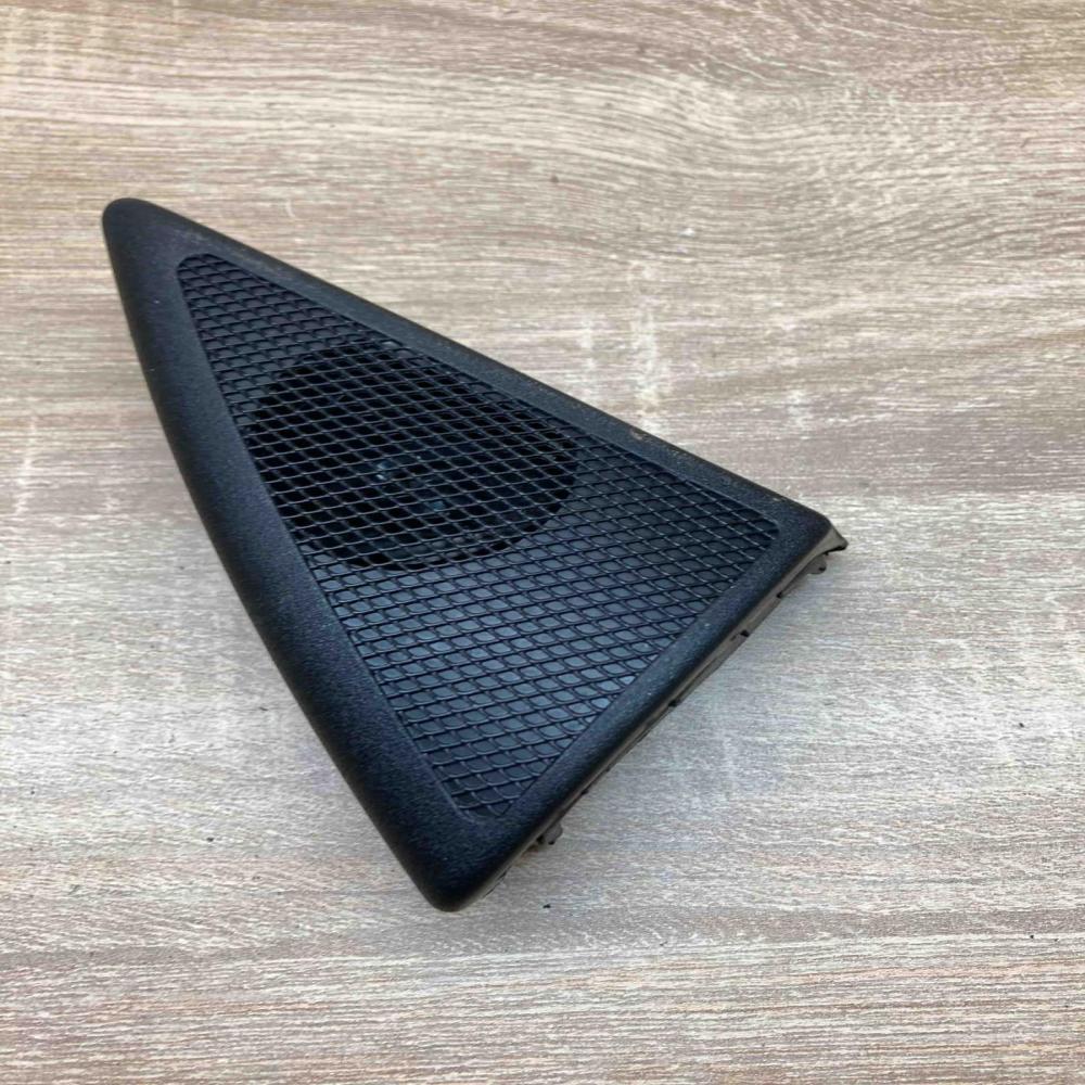 A2117250298   Front door high frequency speaker Mercedes-Benz E W211