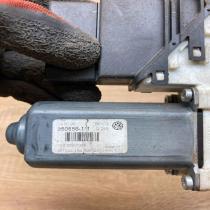 1K0959704F 981244 104  Rear door window regulator motor Volkswagen Passat Alltra