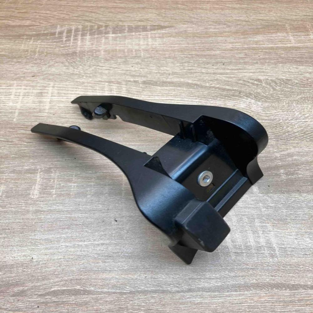 A2119200686 70010301  Rear seat rail trim cover Mercedes-Benz E W211