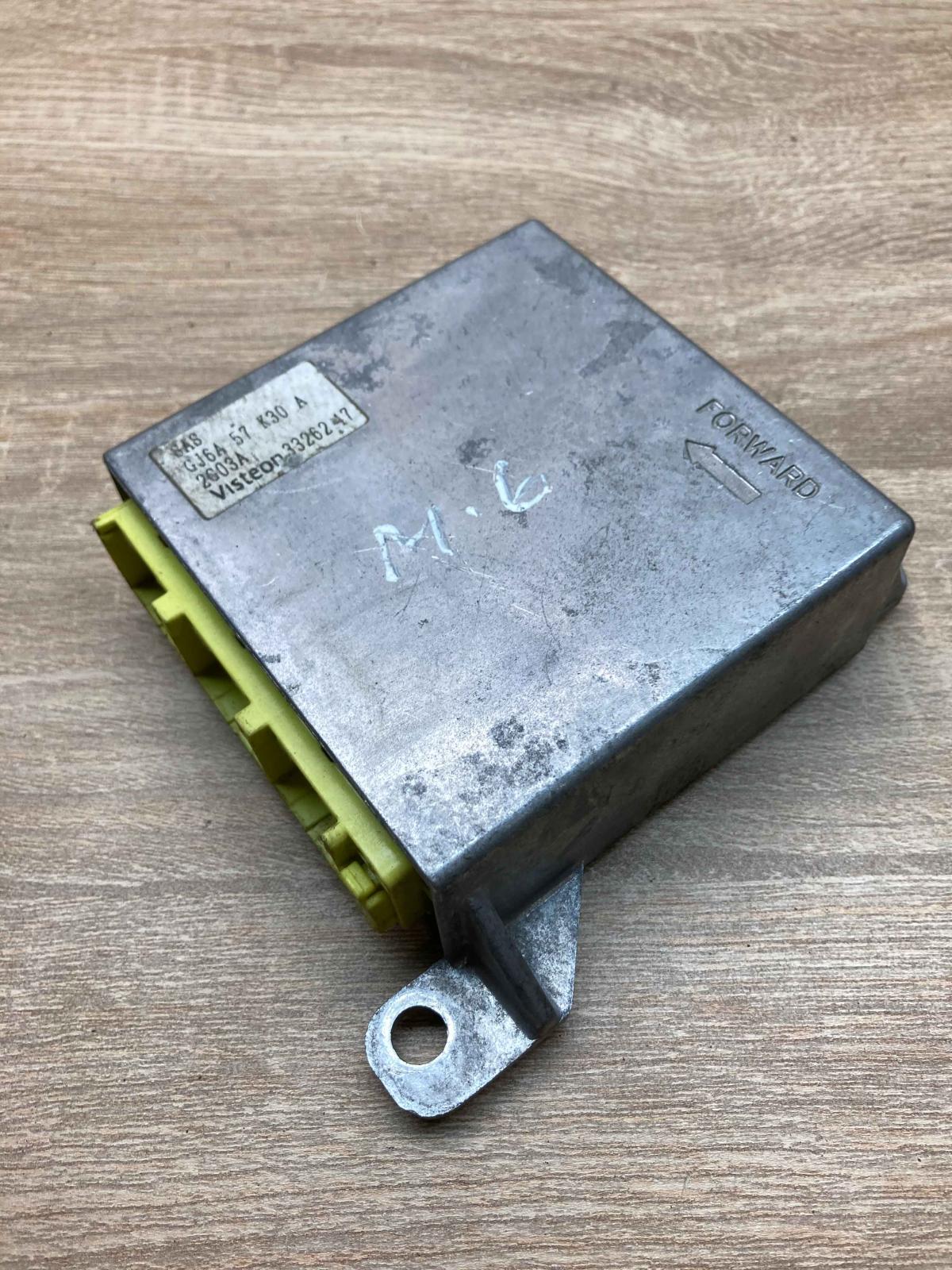 GJ6A 57K30A   Airbag control unit/module Mazda 6