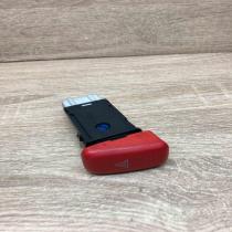 M17479   Hazard light switch Honda HR-V