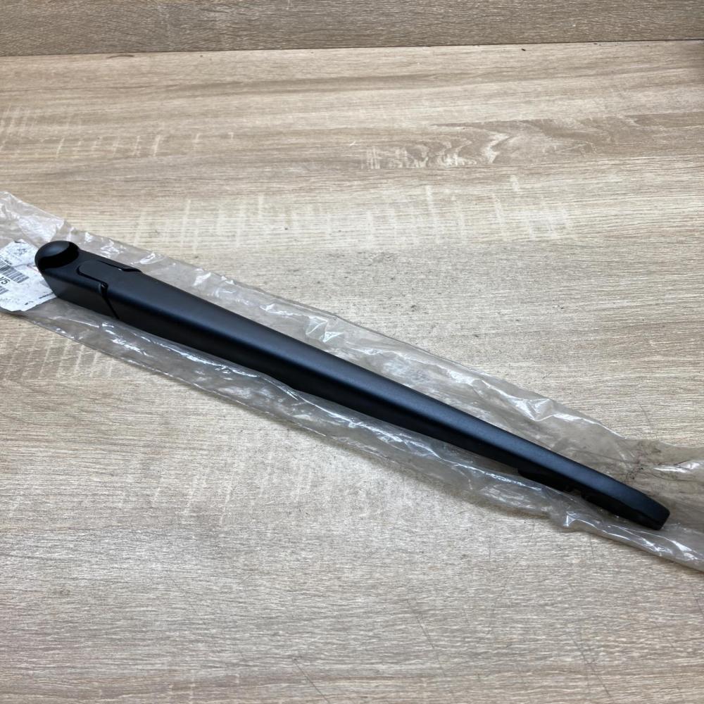 6429V5 6429 V5 9646211880 Rear wiper blade arm Peugeot Partner