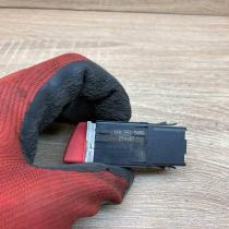 1K0953509A   Hazard light switch Volkswagen Golf V