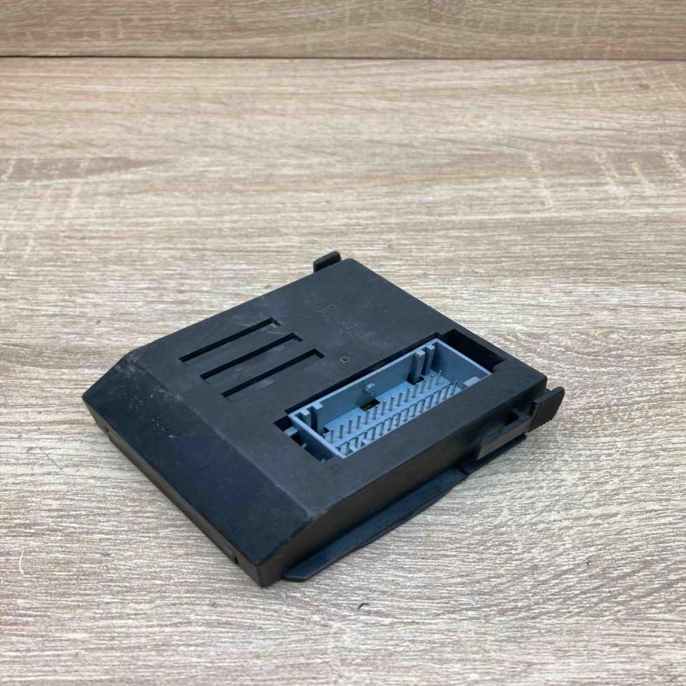 7700427696A 9140010353  Air conditioner control unit module Renault Scenic I