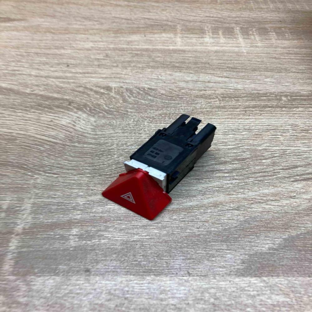 1T0953509   Hazard light switch Volkswagen Touran I