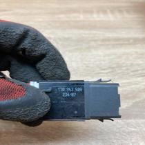 1T0953509   Hazard light switch Volkswagen Touran I