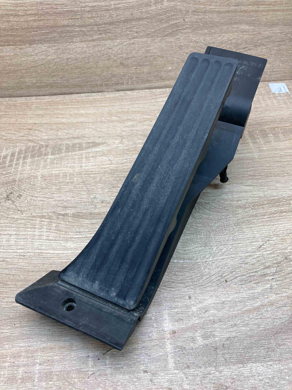 6786285 259160 10 With Plug Accelerator throttle pedal BMW 5 F10 F11