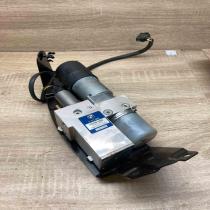 7111867 HB70401 002  Tailgate hydraulic pump motor BMW 5 E60 E61