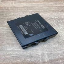 PZ464 00425 02 4M0178T2H  Parking PDC control unit/module Toyota Corolla Verso E