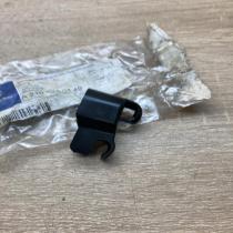 A2108240149   Rear wiper blade arm Mercedes-Benz E W210