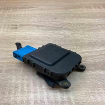 8D1820511B 0132801149 With Plug Air flap motor/actuator Skoda Superb B5 (3U)