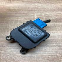 8D1820511B 0132801149 With Plug Air flap motor/actuator Skoda Superb B5 (3U)