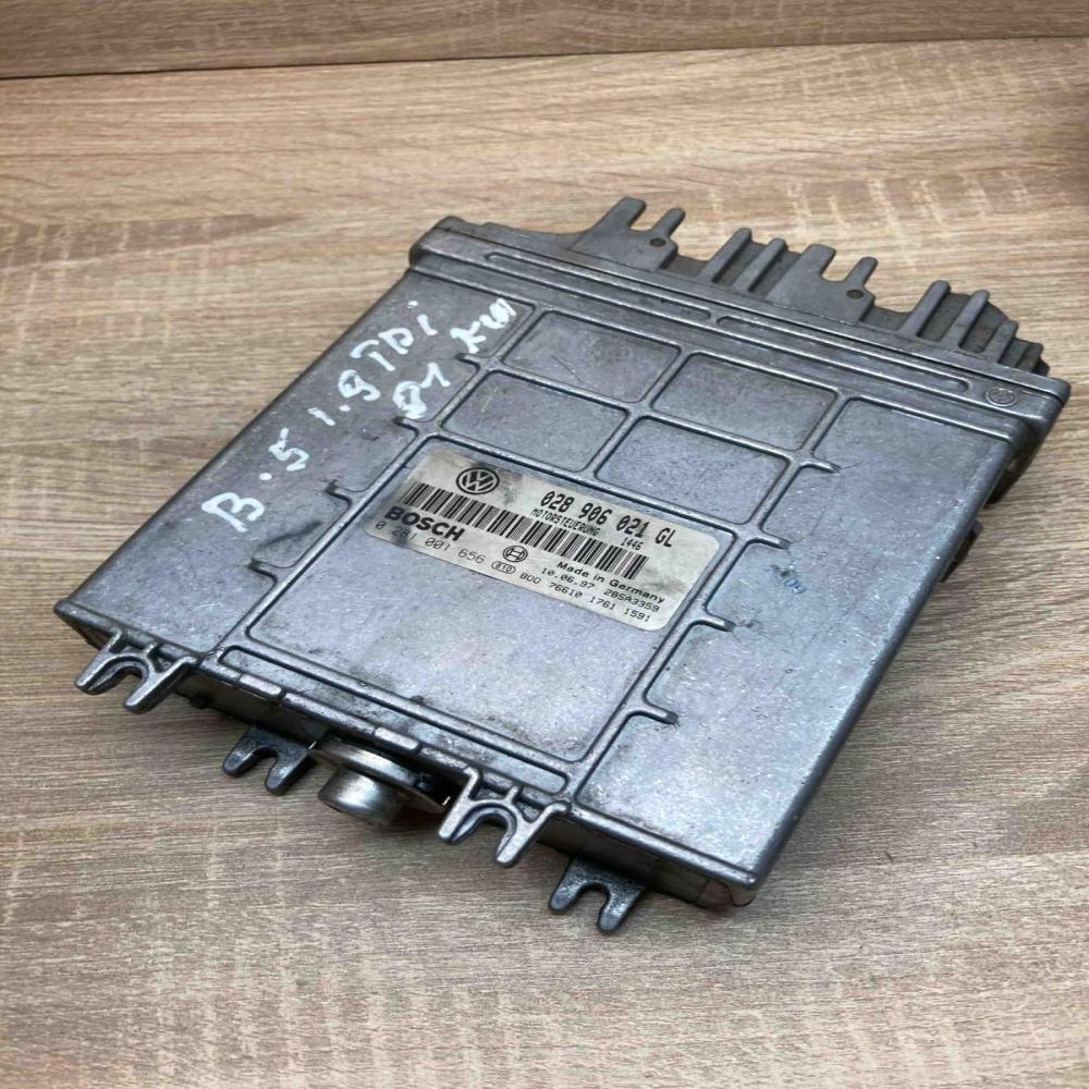 028906021GL 0281001656  Engine control unit/module ECU Volkswagen PASSAT B5