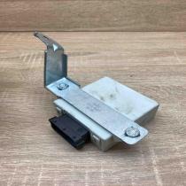 150696 85940 05020  Window wiper relay Toyota Avensis T250