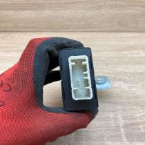 89741 05010 05810700  Door control unit/module Toyota Avensis T220