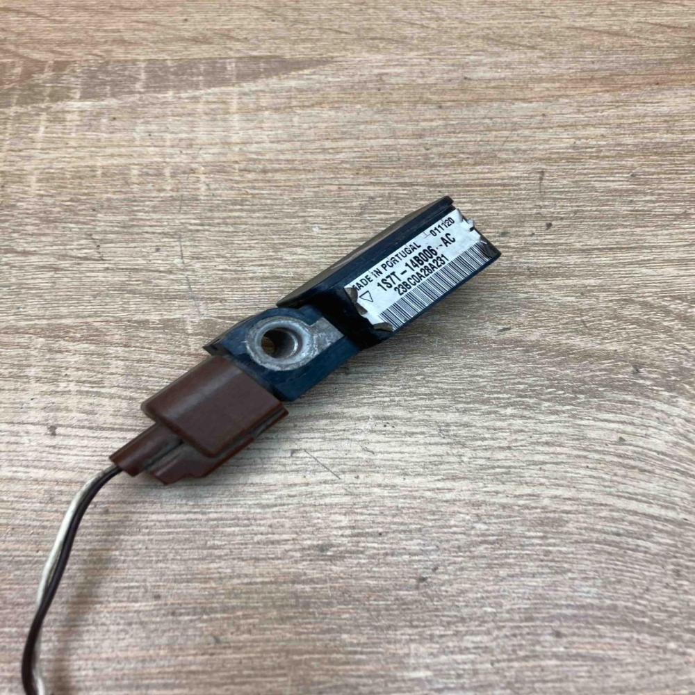 1S7T 14B006 AC  With Plug Airbag deployment crash/impact sensor Ford Mondeo Mk I