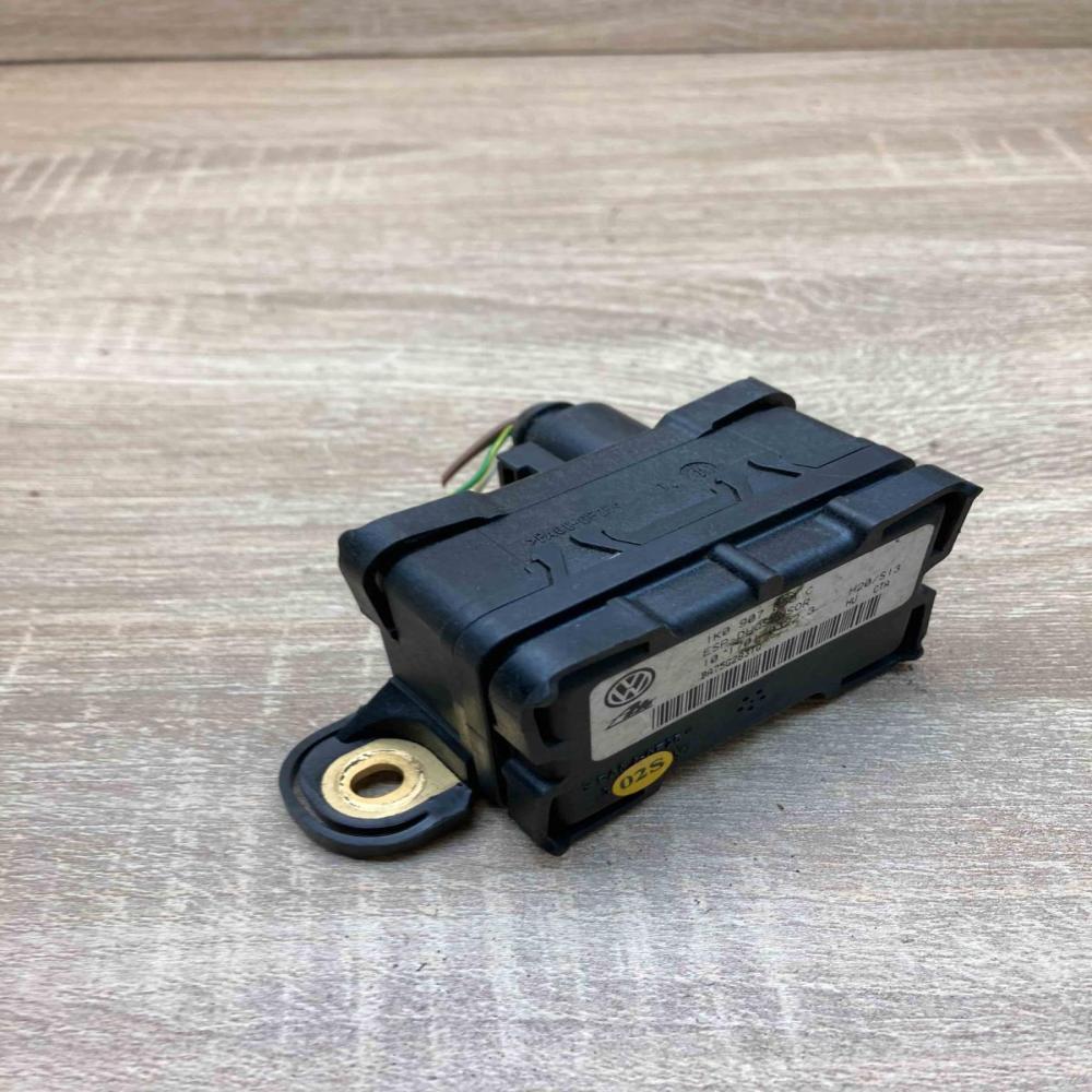 1K0907655C 101701 03223 With Plug ESP acceleration yaw rate sensor Volkswagen Go