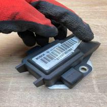 4B0907637A 0265005213  ESP acceleration yaw rate sensor Audi A6 S6 C5 4B