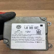 1J0909607 5WK4199  Airbag control unit/module Audi A4 S4 B5 8D