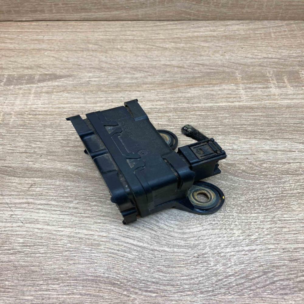 13208665 10170103623 With Plug ESP acceleration yaw rate sensor Opel Zafira B