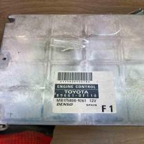 89661 0F110 MB175800 9261  Engine control unit/module ECU Toyota Corolla Verso A