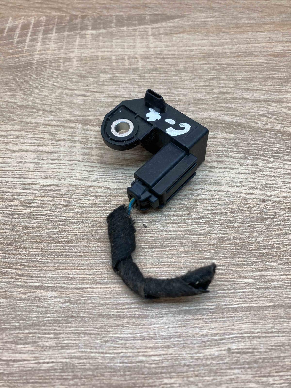 9646768980 604288200 With Plug Airbag deployment crash/impact sensor Citroen C4