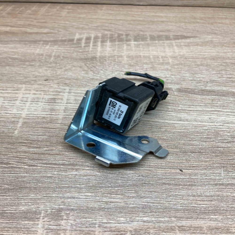 24430436  With Plug ESP acceleration yaw rate sensor Opel Astra H