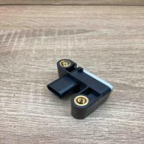 6911003 0285003900  Airbag deployment crash/impact sensor BMW X5 E70