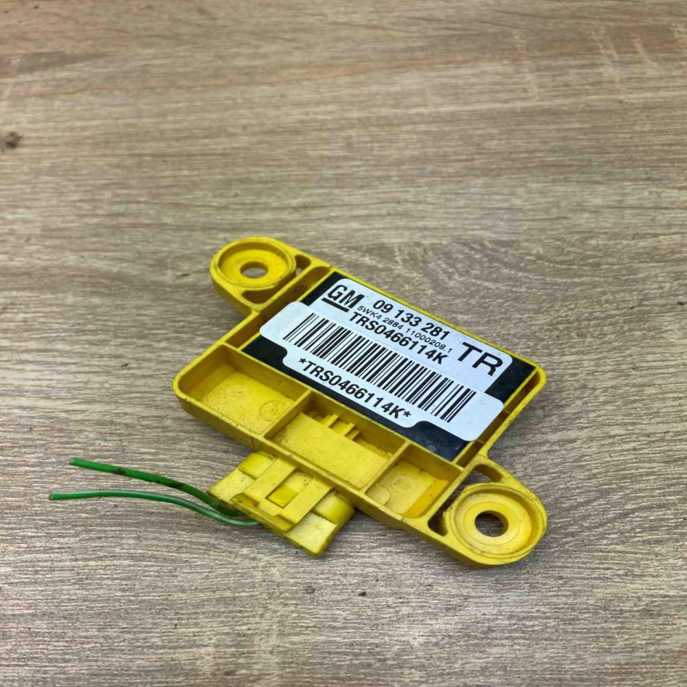09133281 5WK42884 With Plug Airbag deployment crash/impact sensor Opel Astra G