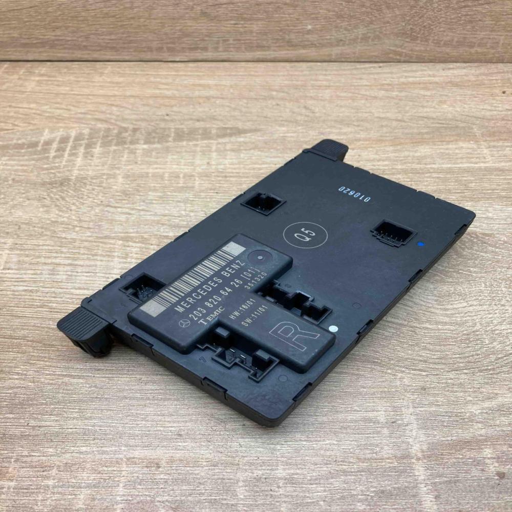2038206426 351320 RH Door central lock control unit/module Mercedes-Benz C W203