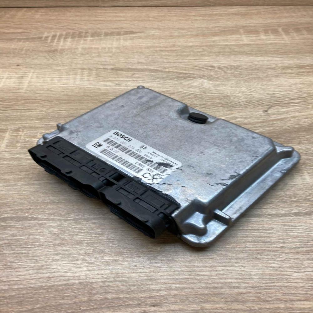 09136119 0281001874 CX Engine control unit/module ECU Opel Vectra B