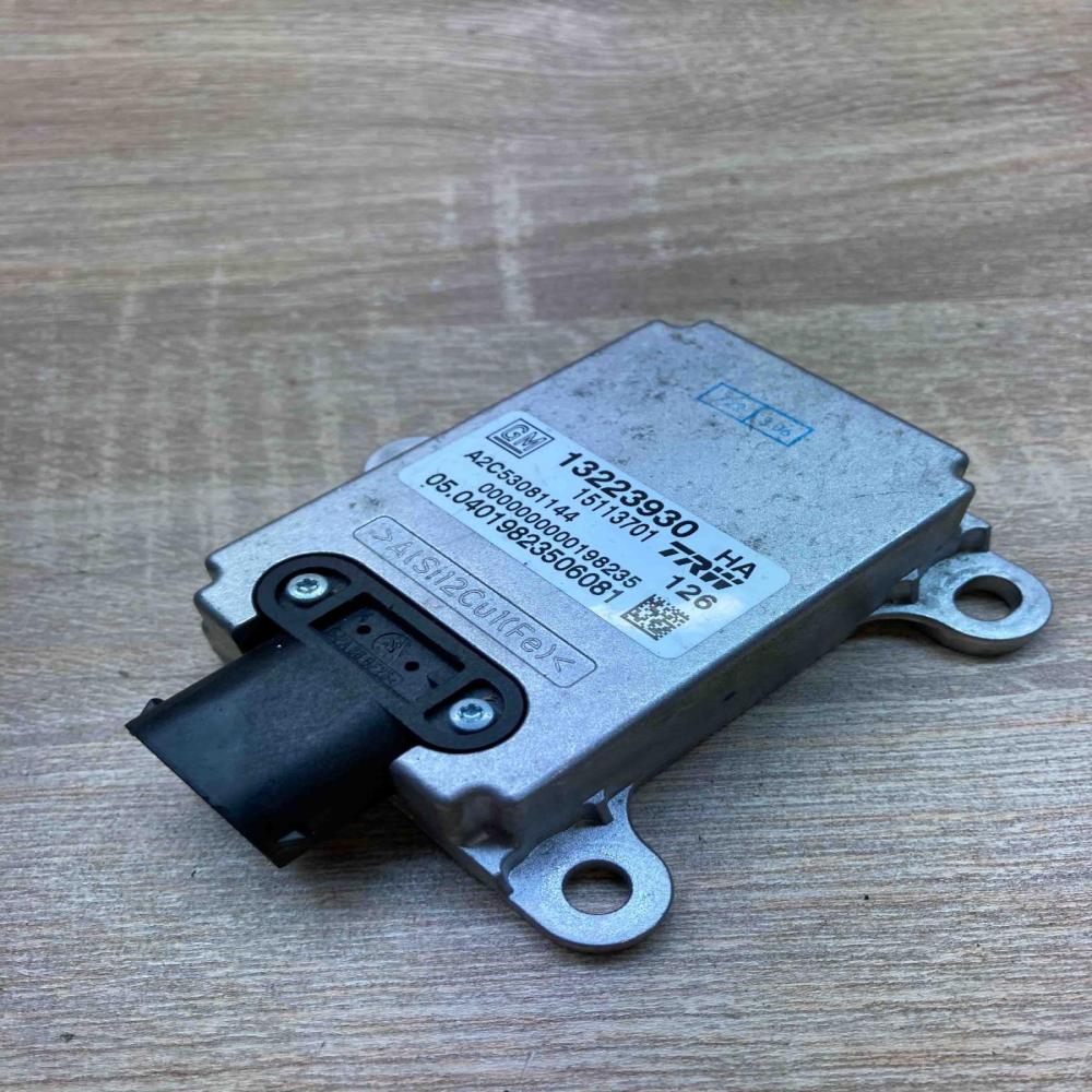 13223930 15113701  ESP acceleration yaw rate sensor Opel Signum