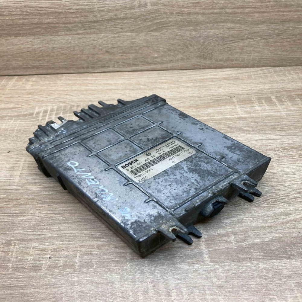 7700113863 7700111552  Engine control unit/module ECU Renault Megane I