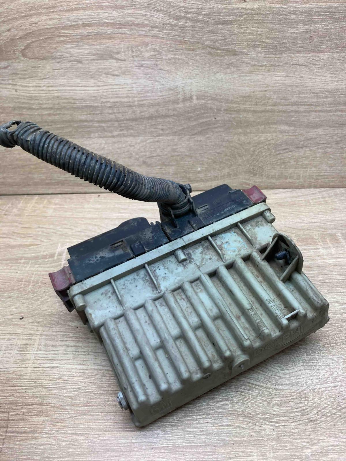 09131731 252618 With Plug Coolant fan relay Opel Astra G