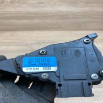 8D1723523M 6PV008376  Accelerator throttle pedal Audi A4 S4 B5 8D