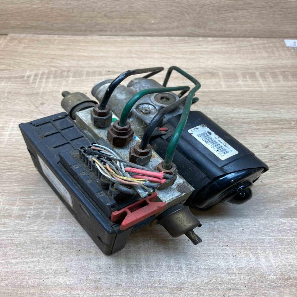100945 05013   ABS Pump Renault Megane I