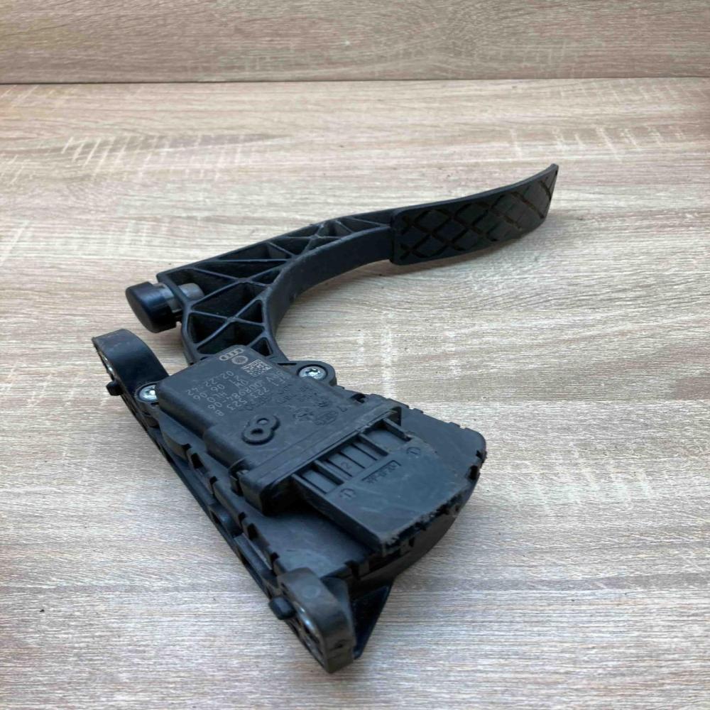 4F1723523B 6PV008984  Accelerator throttle pedal Audi A6 S6 C6 4F