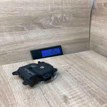 AE063800 0171   Air flap motor/actuator Toyota Yaris