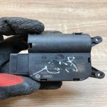 0132801363 CZ116880 2872  Air flap motor/actuator Volkswagen PASSAT B6