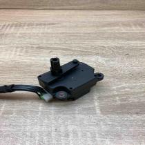 74931EML 160402 With Plug Air flap motor/actuator Volvo S60