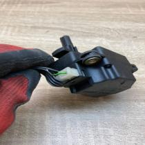 74931EML 160402 With Plug Air flap motor/actuator Volvo S60